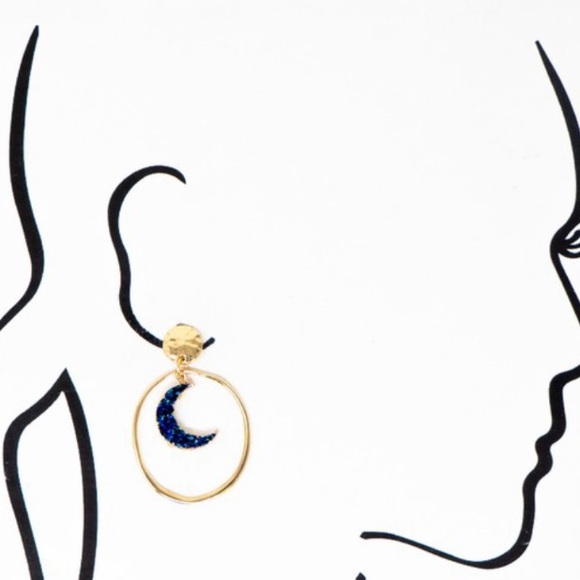 Crescent moon hoop earrings - Picture 2 of 3